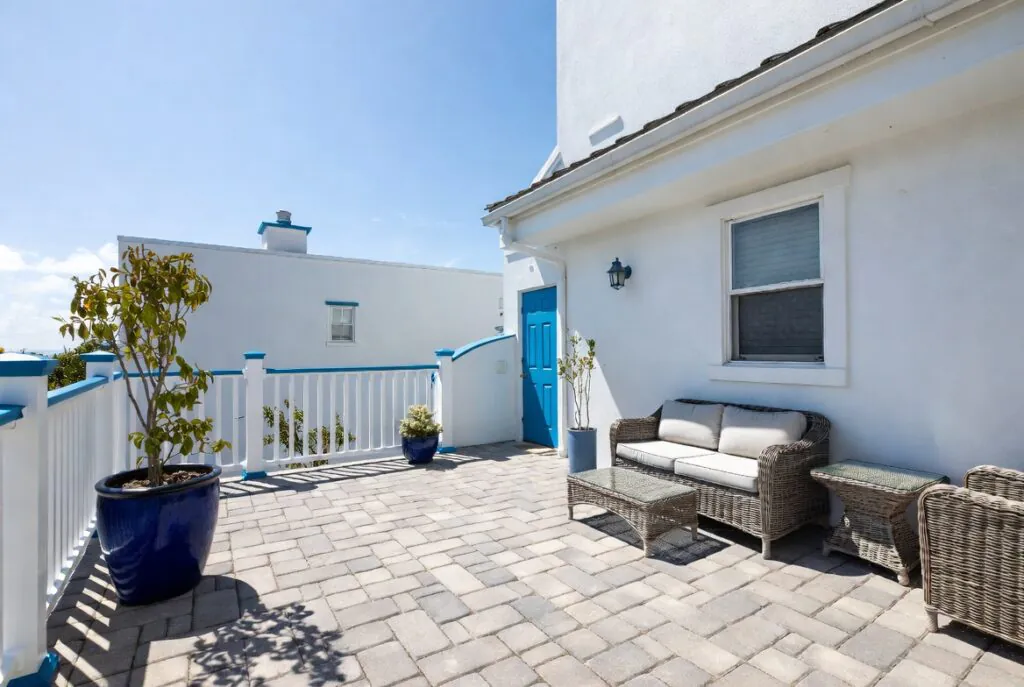 15 Paver Patio Ideas to Try 15 64ed02dd 931f 43d6 939e 8b844a5a33d8